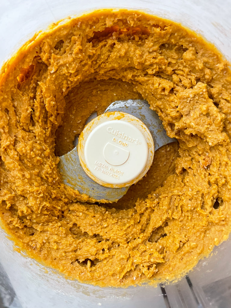 pumpkin hummus inside the blender