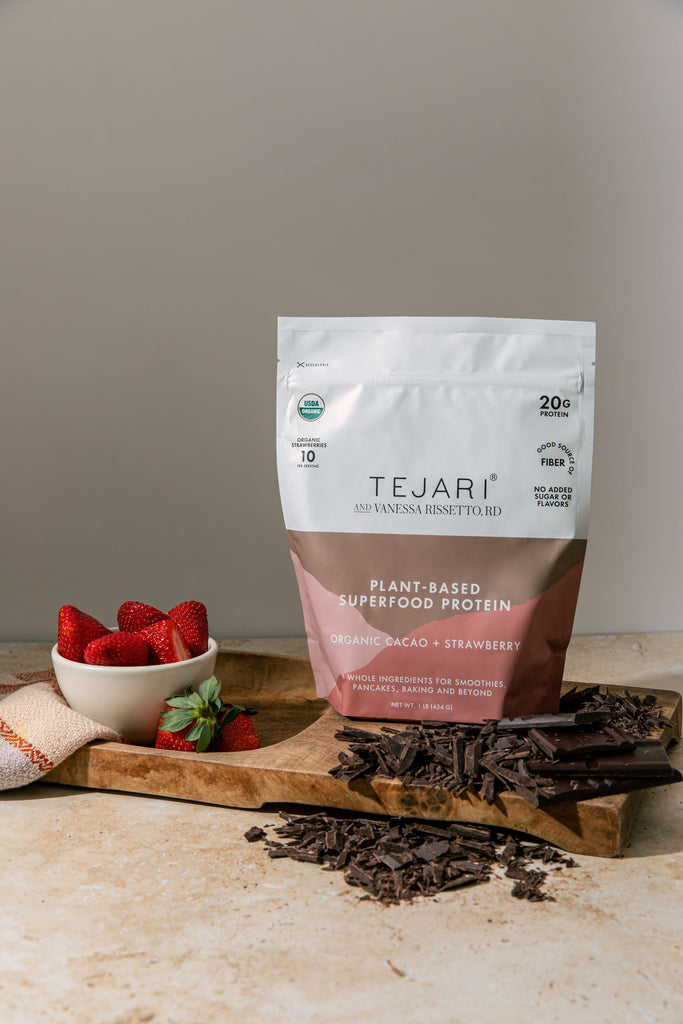 Organic Cacao and Strawberry Blend